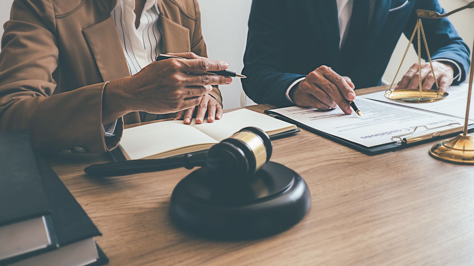 Asesoramiento Laboral y Representación Legal en Litigios